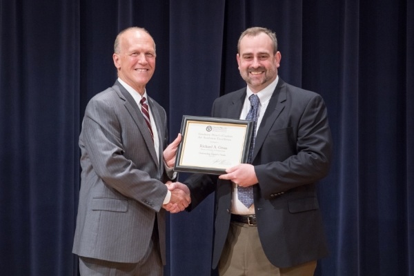 Engineering Alumnus Wins Regional Thesis Award